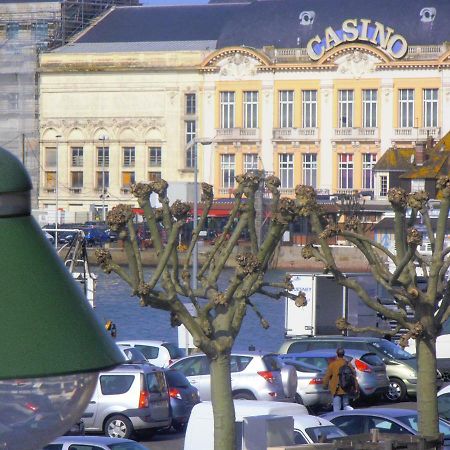 Au 112 Bis Trouville-sur-Mer Exterior photo